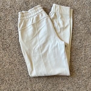 Lululemon Brushed Softstreme Ribbed High Rise Jogger